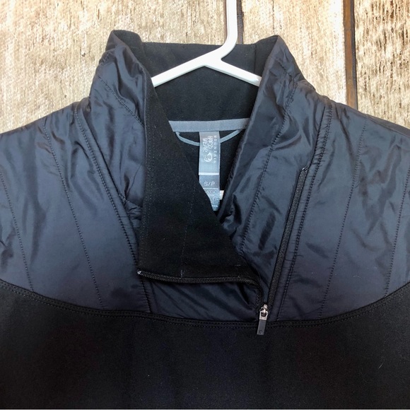 Mountain Hardware black pullover with zipper collar - Picture 7 of 7